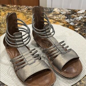 Stylish Metallic Gold Glsdiator Sandals for Women